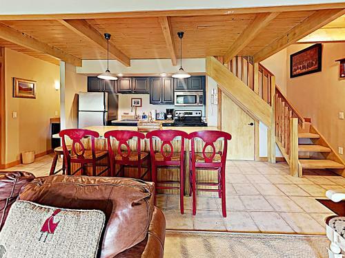 Timberline Condominiums 1 Bedroom Loft Unit A3b