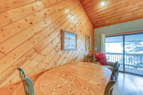 Chinook Condo