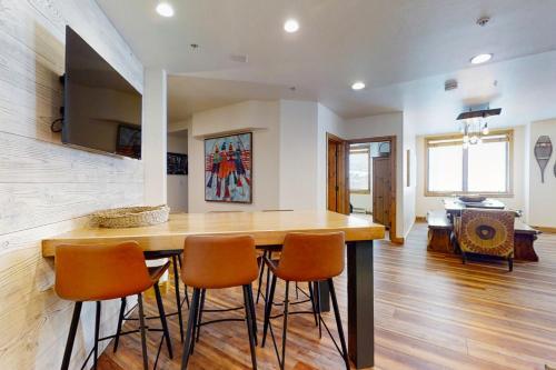 Torian Plum Creekside II
