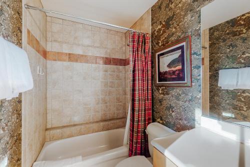 Torian Plum Creekside II