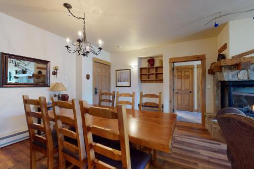 Eagle Ridge Lodge II
