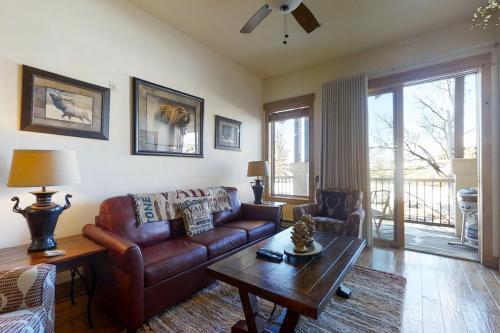 Eagle Ridge Lodge II