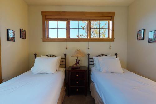Eagle Ridge Lodge II