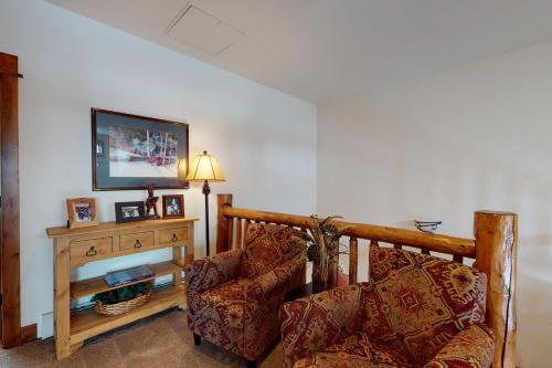 Eagle Ridge Lodge III