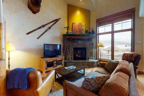Eagle Ridge Lodge III