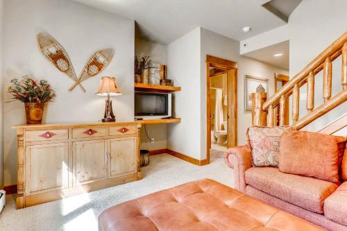 Eagle Ridge Lodge III