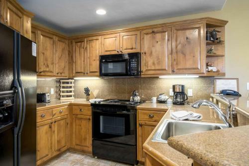 Eagle Ridge Lodge III