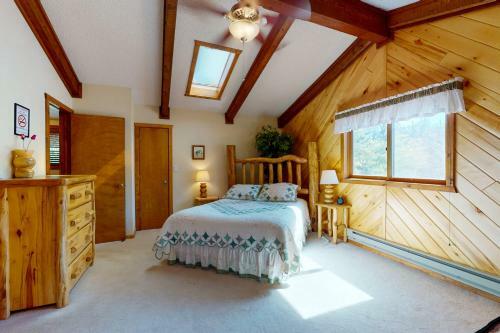 Arrowhead Cabin