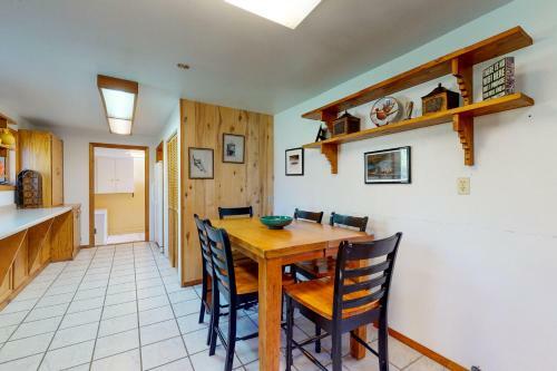 Cutthroat Lodge