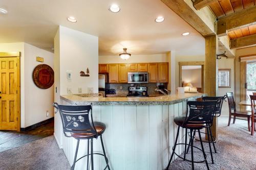 Lodge B At Steamboat II