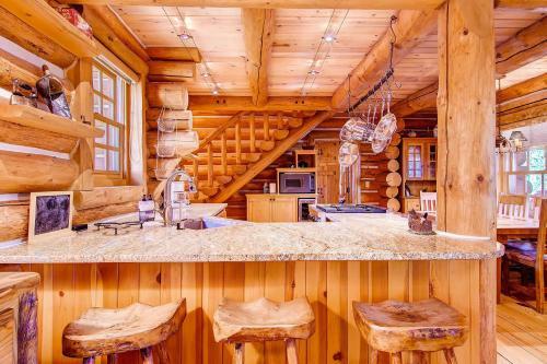 Yellow Brick Cabin By Exceptional Stays
