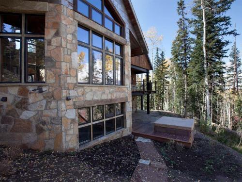 Alpenglow By Exceptional Stays