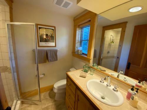 Double Eagle B2 - A Picturesque Cabin