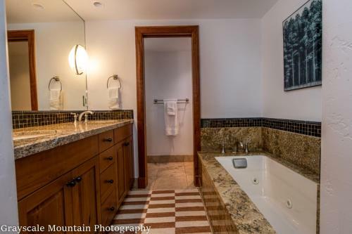 Aspen Ridge 16 - A Peakside Condominium