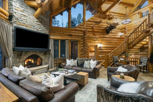 Vischer Drive 131 - Slopeside