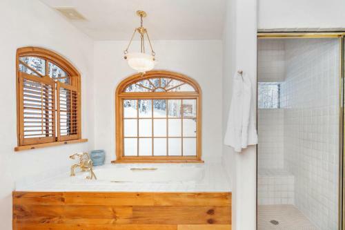 Founder's Retreat By Exceptional Stays