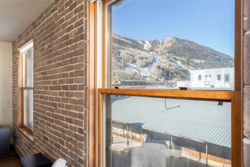 Colorado Ave East 101 - Ski Loft House