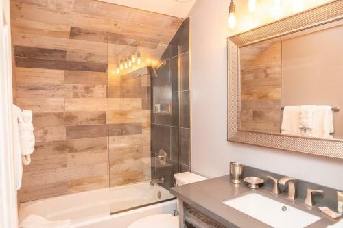 6 Chamonix Lane 2 Bedroom Townhouse