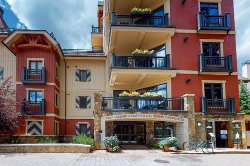 Lion Square Lodge North 388