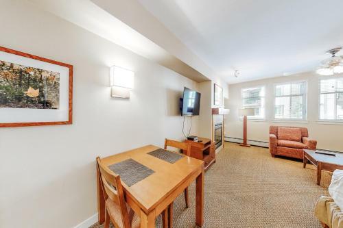 Apartamento Founders Pointe Condo