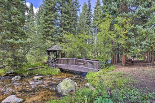 Apartamento Cozy Creekside Condo, Steps From Wp Shuttle!