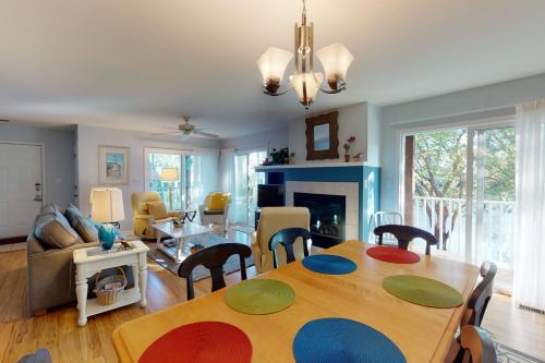Sea Colony Pinewood