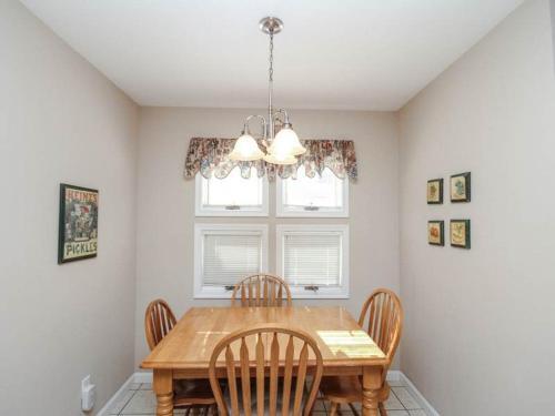 Sea Colony - 53060 Lakeshore
