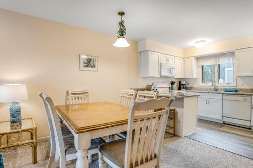 Sea Colony - 8406 Racquet