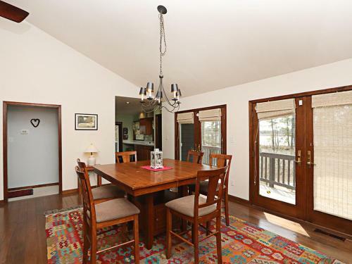 Cat Hill - 436 Tamarack