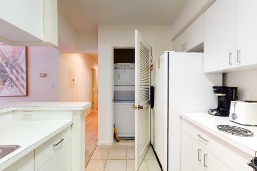Sea Colony - 50003 Southwinds