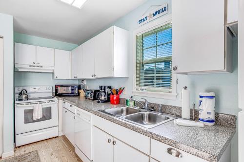 Bahamas Beach Cottages - 602 New Providence