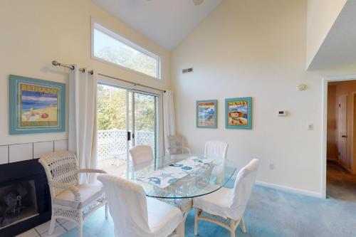 Sea Colony Evergreen