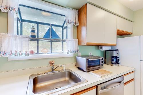 Sea Colony Evergreen II