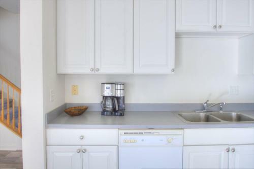 34 Pier Point Dr