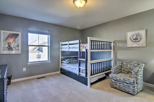 Charming Townhome With Patio, Less Than 5 Mi To Beach!
