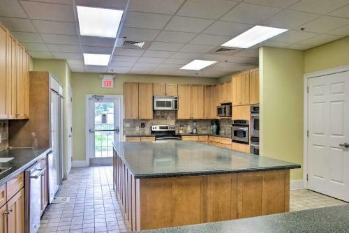 Ocean View Resort Townhome - Bike To Beach!