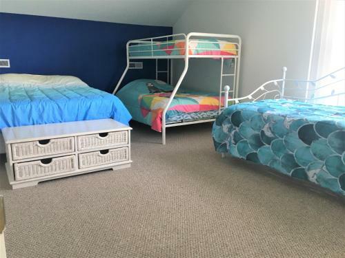 Bethany Bay - 4305 Pettinaro