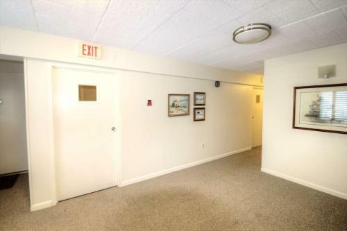59 Maryland Ave #204