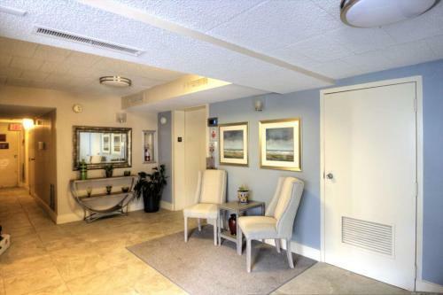 59 Maryland Ave #204
