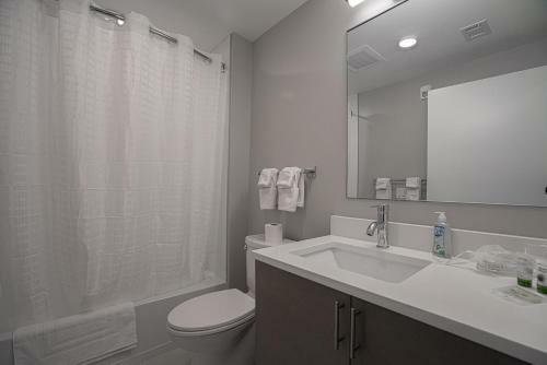Waterfront Apartments 30 Day Rentals