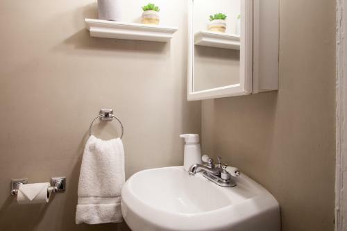 Apartamento Ideal Georgetown Stay  Parking!  W/d