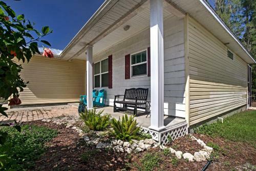 Bokeelia Cottage With Private Pool And Tiki Bar!