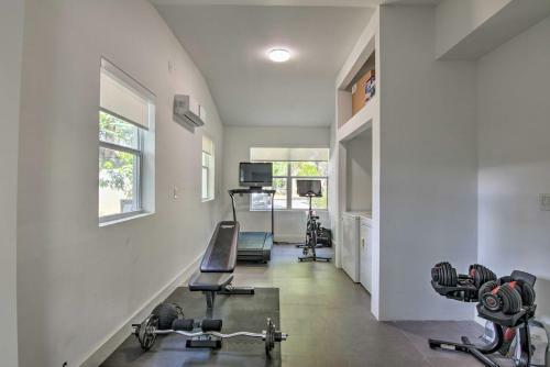 Modern Miami Villa Oasis With Pool About 5mi To Beach
