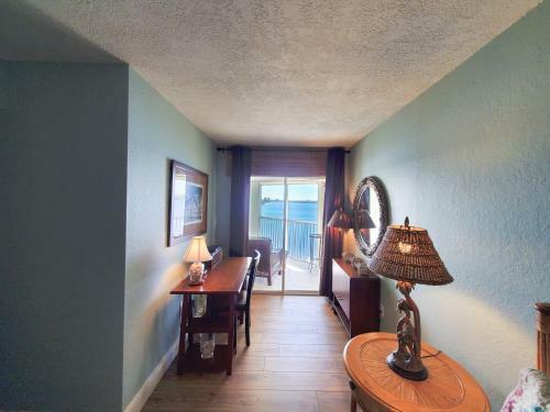 Hickory Bay West Condo