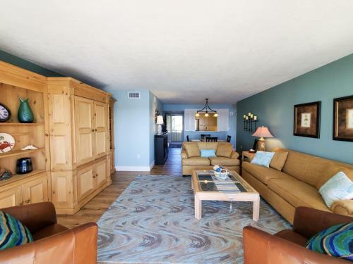 Hickory Bay West Condo