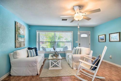 Coral Shores Waterfront Oasis With Private Dock