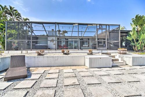 Coral Shores Waterfront Oasis With Private Dock