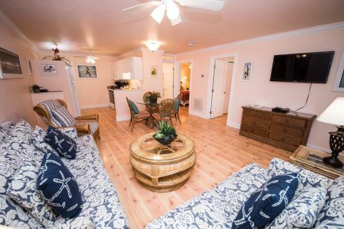 Hotel Tropic Isle At Anna Maria Island Inn