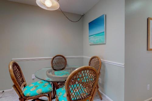 Pelican Cove 6