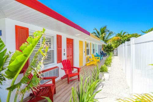 Villa Captain's Quarters By Ami Locals